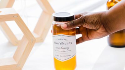 jar of Hon's honey